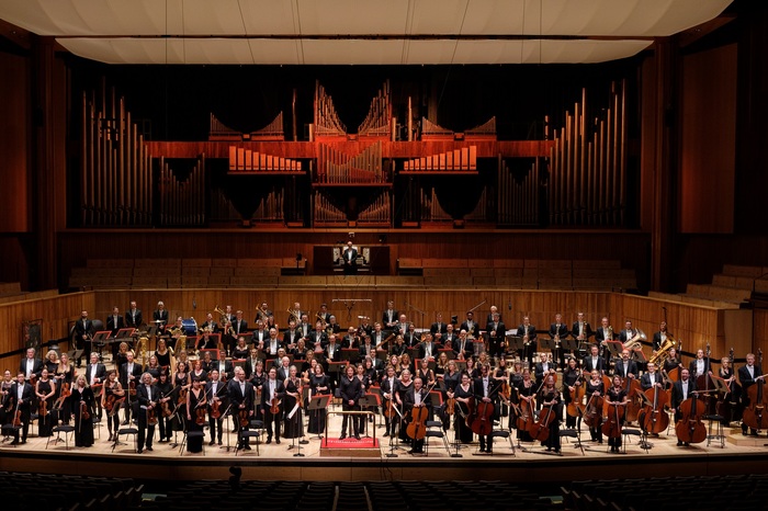 Kristóf Baráti and the Philharmonia Orchestra