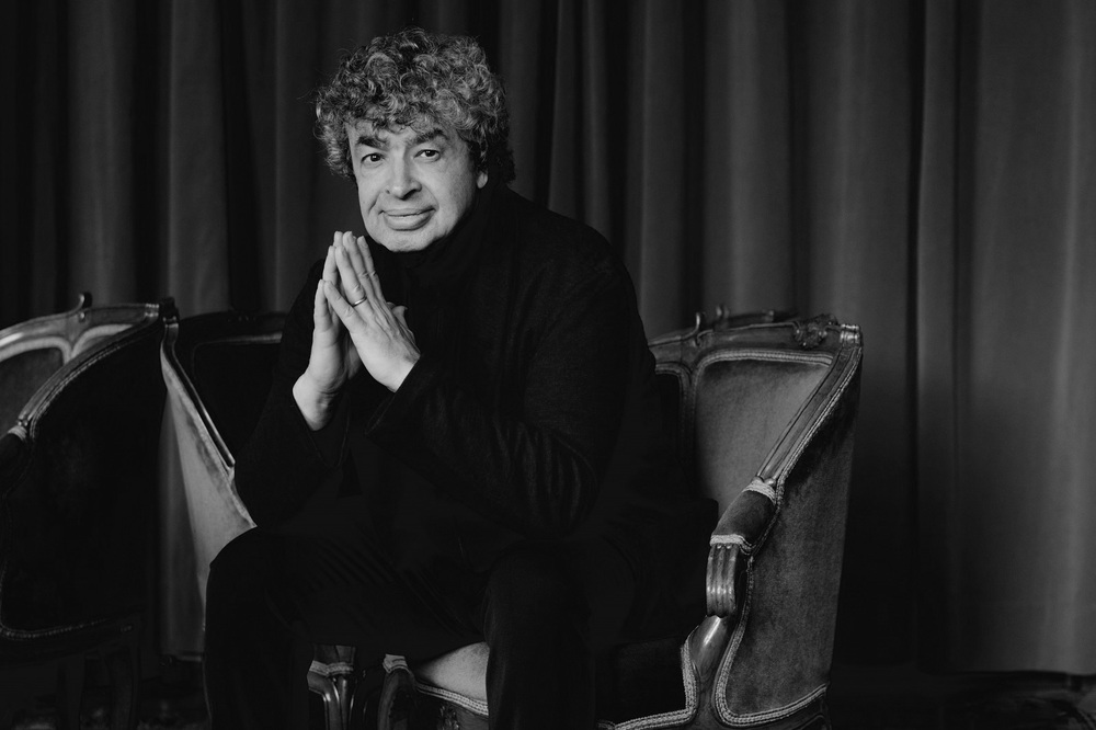 Semyon Bychkov 
Photographer: Marco Borggreve