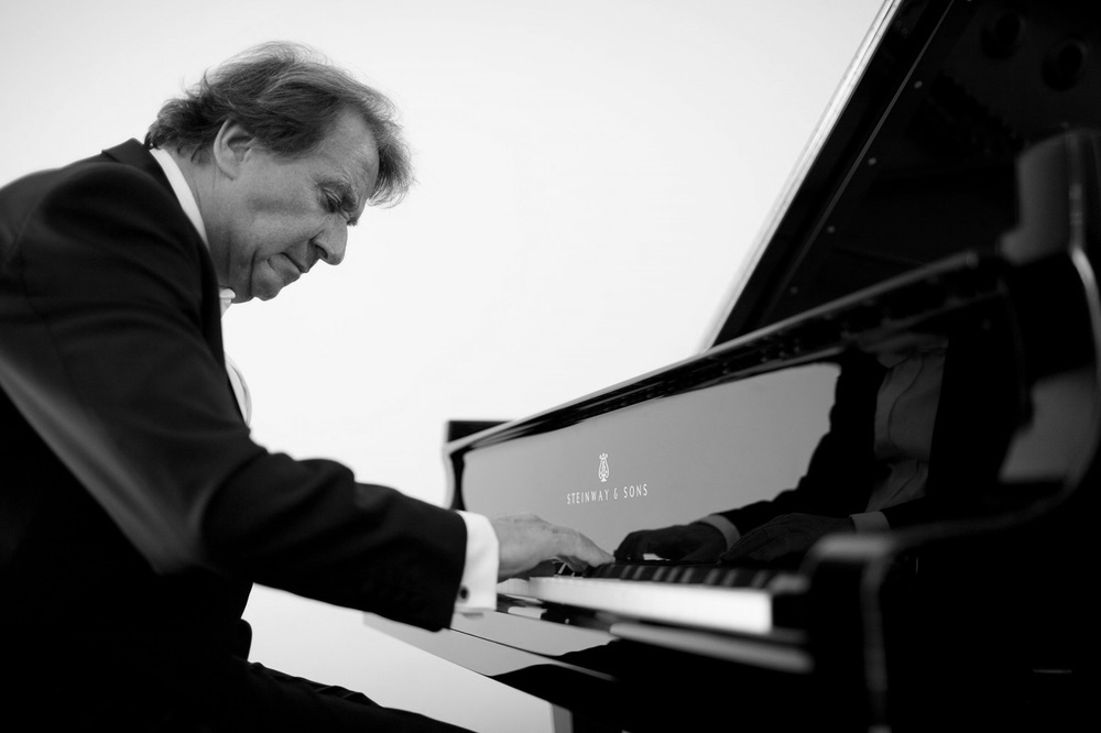 Rudolf Buchbinder 
Fotó: Marco Borggreve