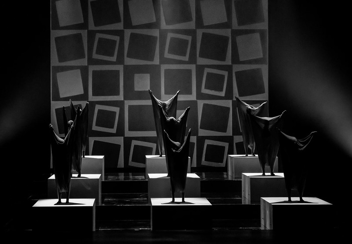 Ballet Pécs: Vasarely Etudes 
Photographer: Anett Kállai-Tóth / Müpa