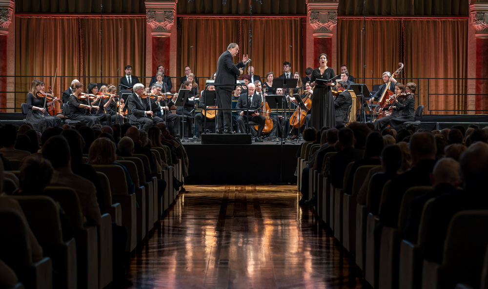 György Vashegyi with the Orfeo Orchestra and the Purcell Choir at Pesti Vigadó Felvégi Andrea / Müpa