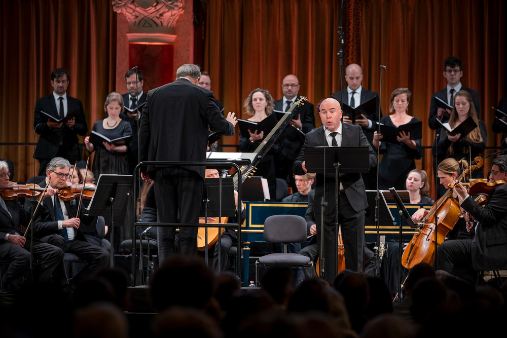 György Vashegyi with the Orfeo Orchestra and the Purcell Choir at Pesti Vigadó Felvégi Andrea / Müpa