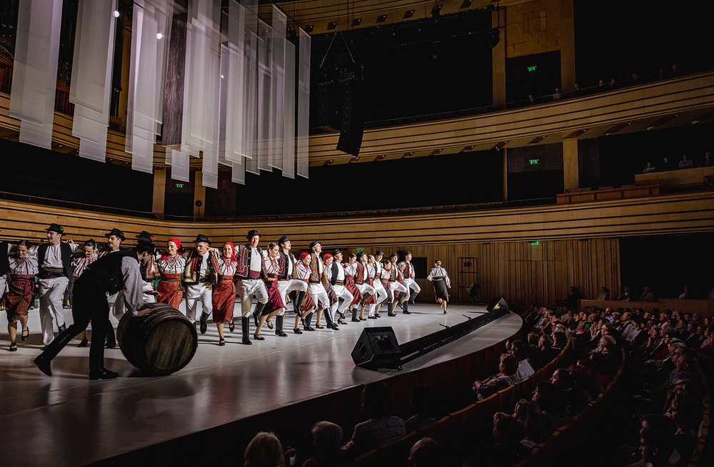 Hungarian State Folk Ensemble: His Cross Blossomed at Müpa Budapest Csibi Szilvia / Müpa