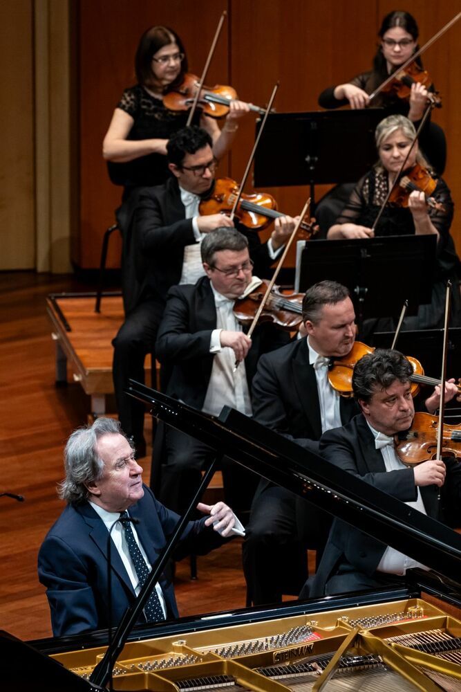 Rudolf Buchbinder and the Hungarian National Philharmonic Orchestra • 2.1 at Müpa Budapest Hirling Bálint / Müpa