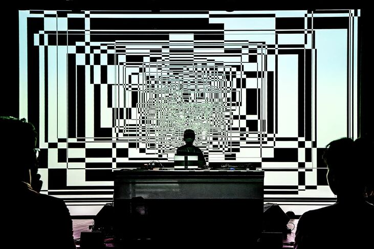 Ryoji Ikeda: Ultratronics at House of Music Hungary