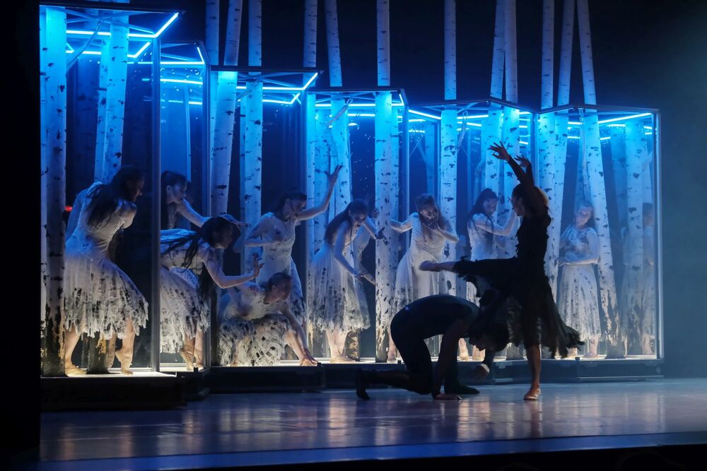 Ballet Company of Győr: GisL at the Kodály Centre Tóth László / Bartók Tavasz