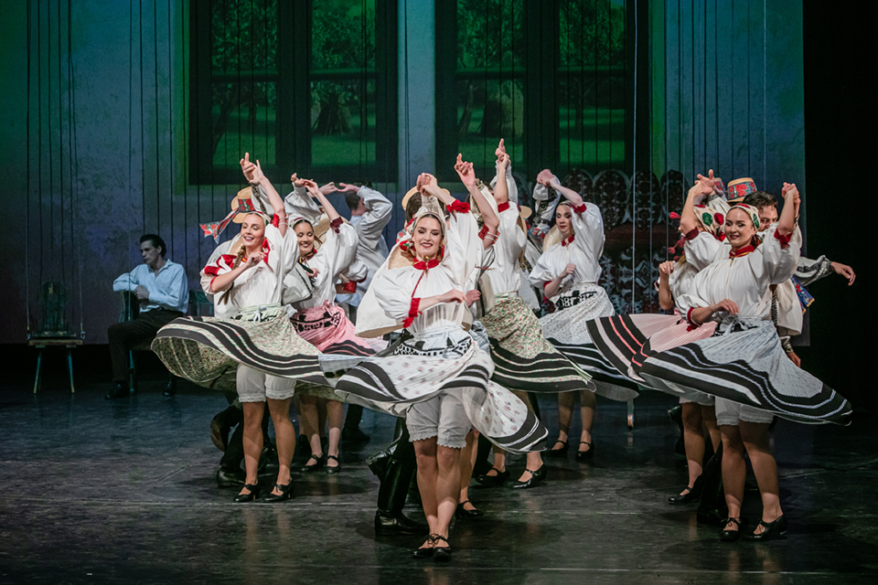 Hungarian National Dance Ensemble: The Faithless Wife at Müpa Budapest Nagy Attila / Müpa