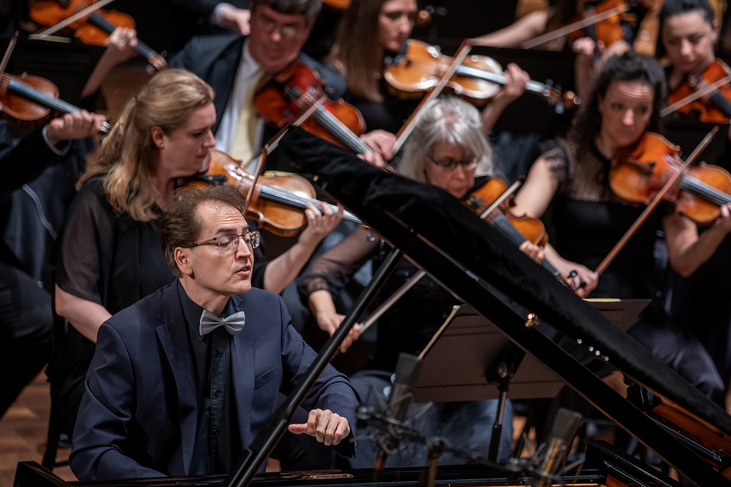 Dénes Várjon and the Concerto Budapest • 2.1 at Liszt Academy