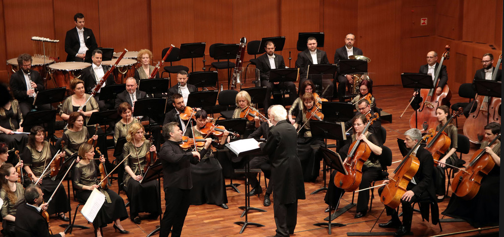 Maxim Vengerov and the Pannon Philharmonic at House of Arts Miskolc Barna Laczy