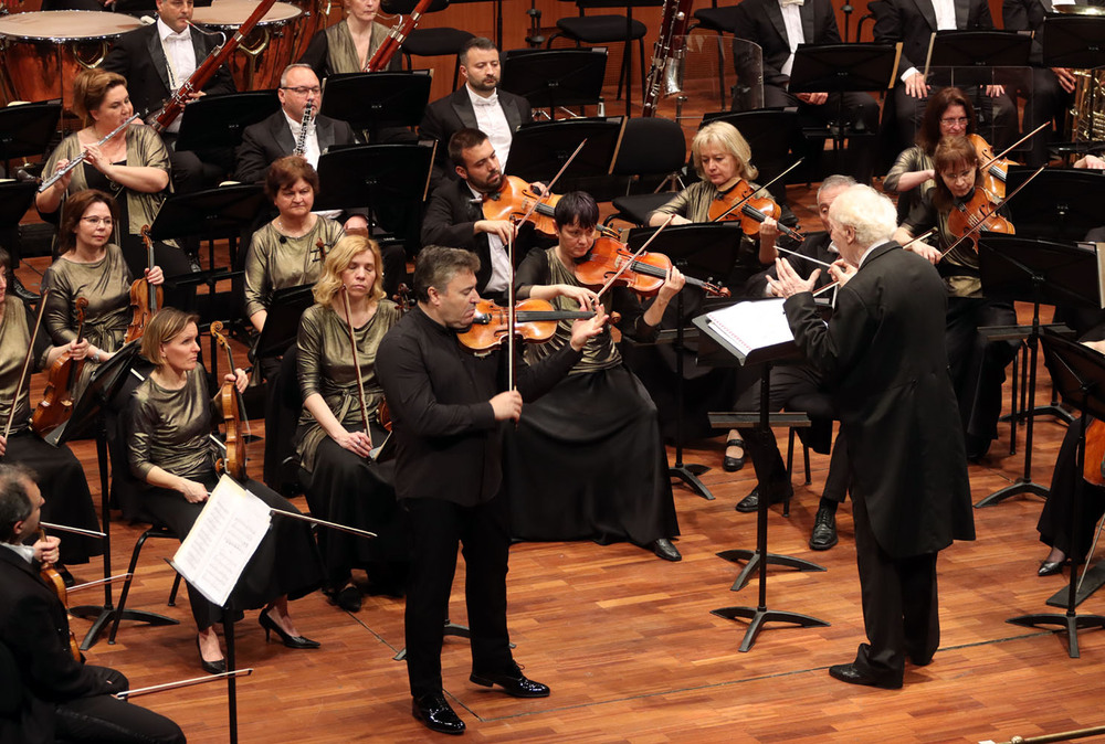 Maxim Vengerov and the Pannon Philharmonic at House of Arts Miskolc Barna Laczy