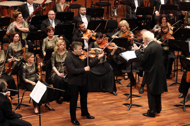 Maxim Vengerov and the Pannon Philharmonic at House of Arts Miskolc