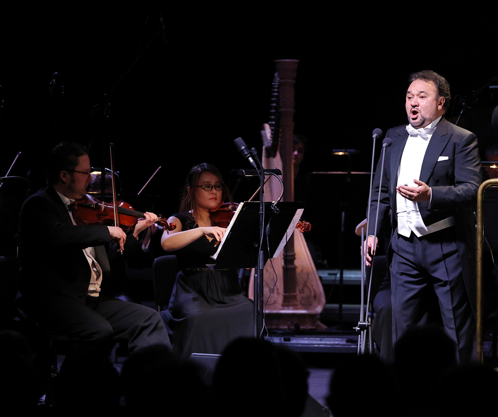 Ramón Vargas és a Győri Filharmonikus Zenekar a győri Olimpiai Sportparkban Mekli Zoltán