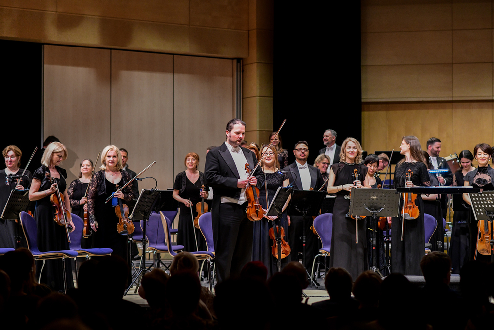 Ramón Vargas and the Győr Philharmonic Orchestra at Kölcsey Centre Debrecen Papp László