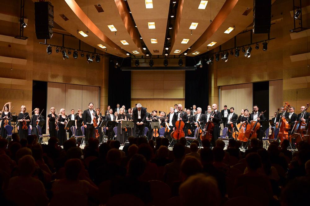 Ramón Vargas és a Győri Filharmonikus Zenekar a debreceni Kölcsey Központban Papp László