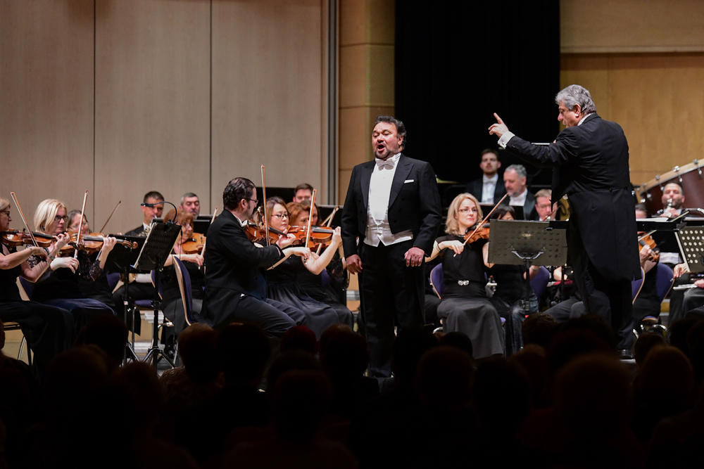 Ramón Vargas és a Győri Filharmonikus Zenekar a debreceni Kölcsey Központban Papp László