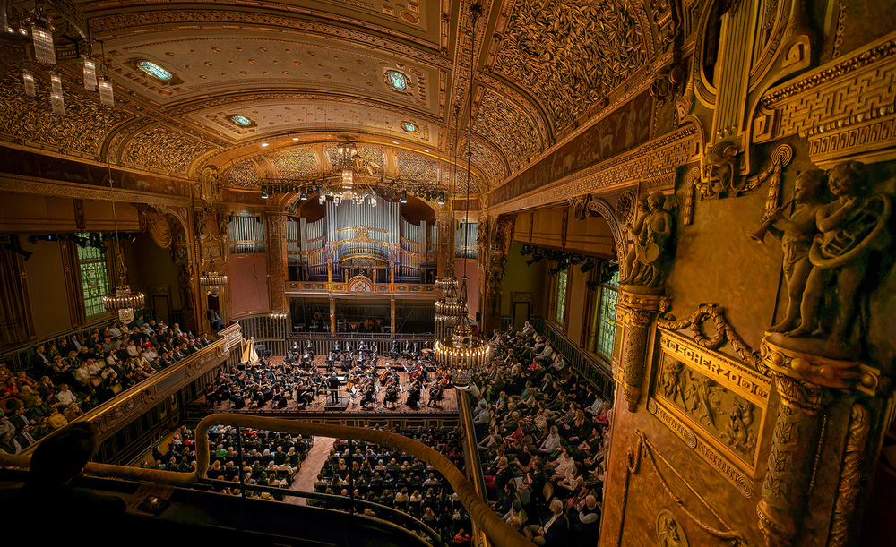 Dénes Várjon and the Concerto Budapest at Liszt Academy Felvégi Andrea / Müpa